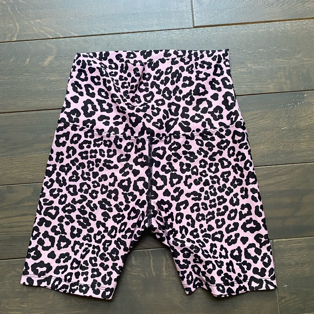 Beach Riot X Revolve Bike Shorts in Pink Leopard, Size Medium, Rare Find!